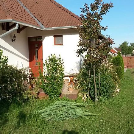 Cserkei Nyaralo Cserkeszőlő Quarto foto