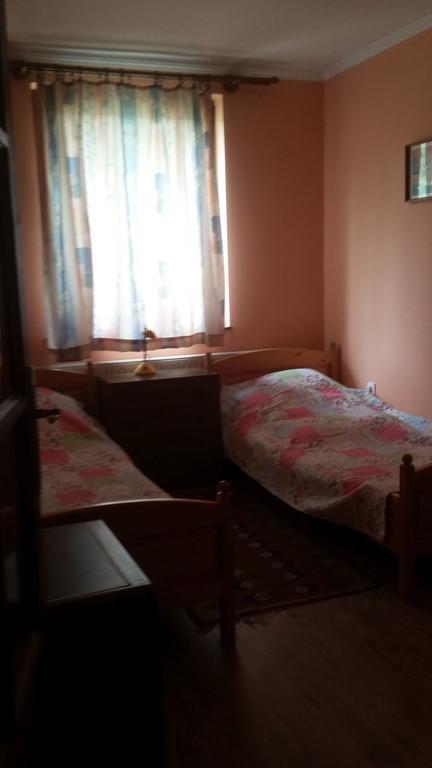 Cserkei Nyaralo Cserkeszőlő Exterior foto